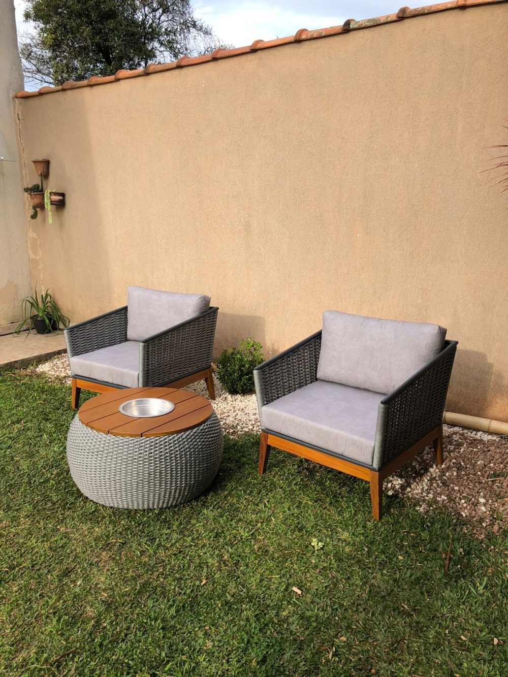 Conjunto Safira 2 poltrona 1 mesa de centro