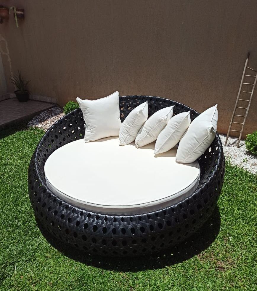 Chaise Rotta em Fibra Sintética