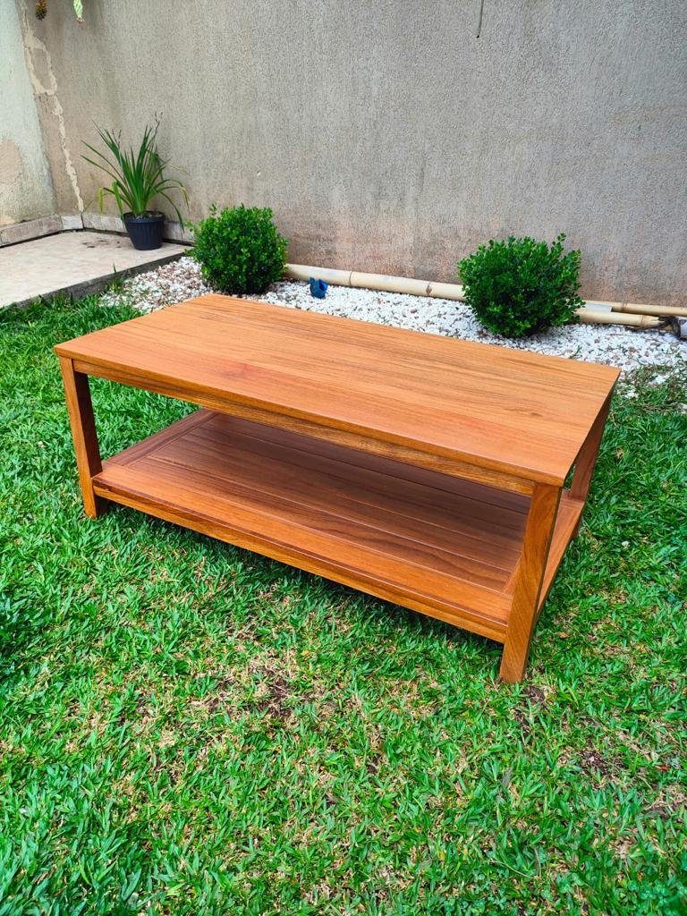 Mesa Niva em Madeira Cumaru