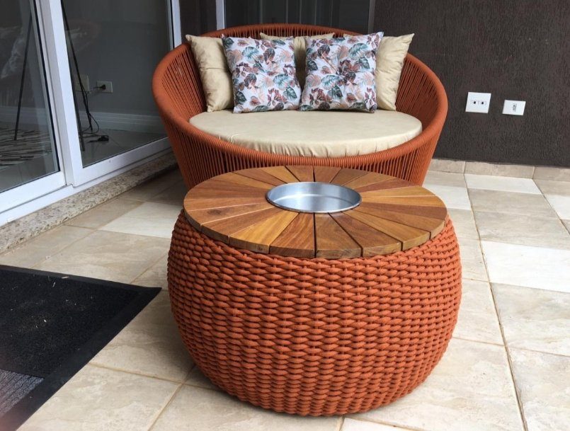 Conjunto Mira 1 Chaise e 1 mesa com Champanheira